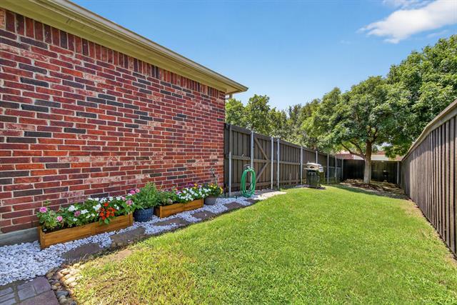 Foto del edificio - 3817 Granby Ln