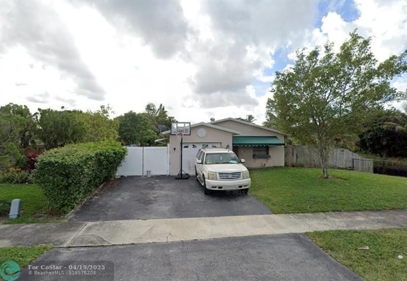 Primary Photo - 7312 Forest Blvd