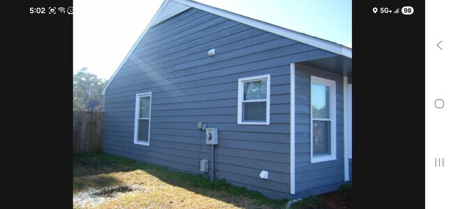 Building Photo - 2721 Brookfield Dr