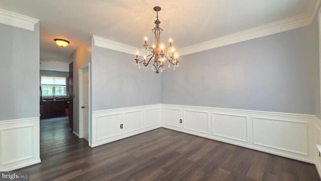 Building Photo - 7659 Shuttington Dr