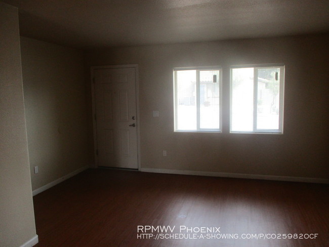 Foto del edificio - 3/2 Condo 19th Ave & Bell New, New, New!