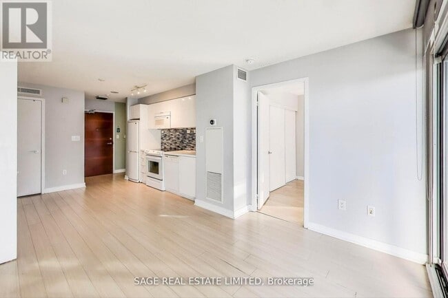 Photo du bâtiment - 10 Capreol Ct