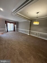 Building Photo - 19471 Rayfield Dr