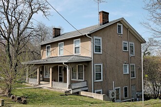 Building Photo - 625 Ridge St