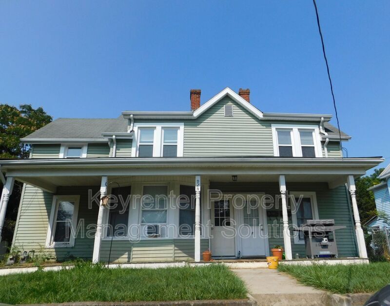 924 Nelson St Unit 2, Staunton, VA 24401 Condo for Rent in Staunton