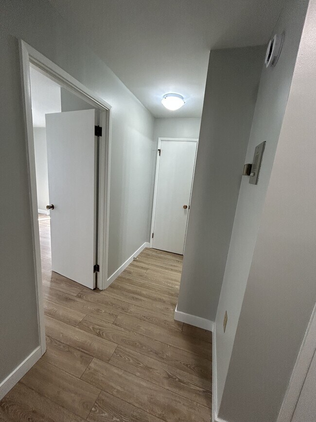 Photo du bâtiment - 5222-5222 Green St