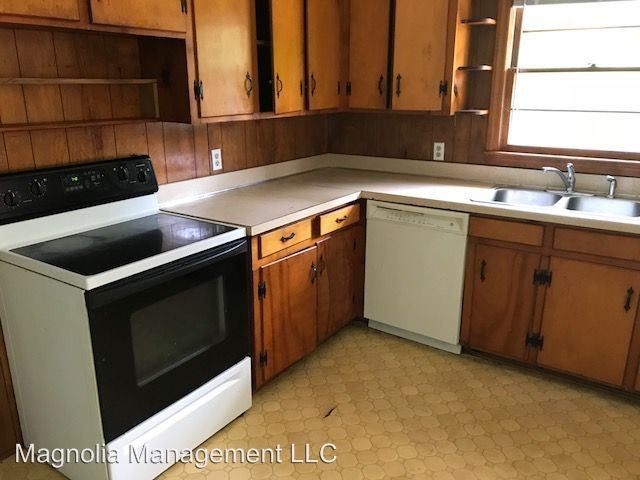 Building Photo - 3 br, 1 bath House - 3174 Sims Bridge Rd