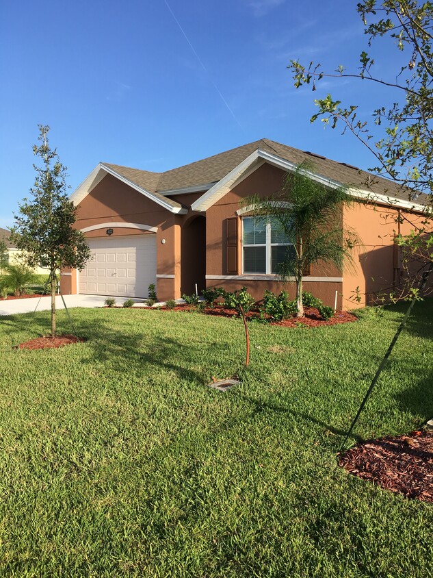 Primary Photo - 1522 Lexington Square SW