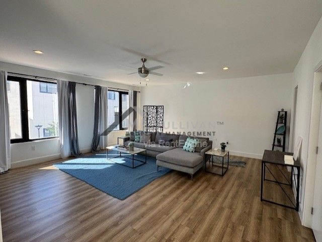 Building Photo - 1115 Nova St