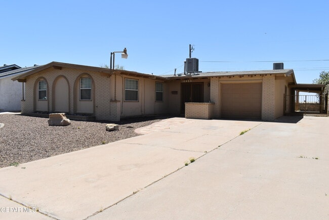 Building Photo - 10488 Seawood Dr