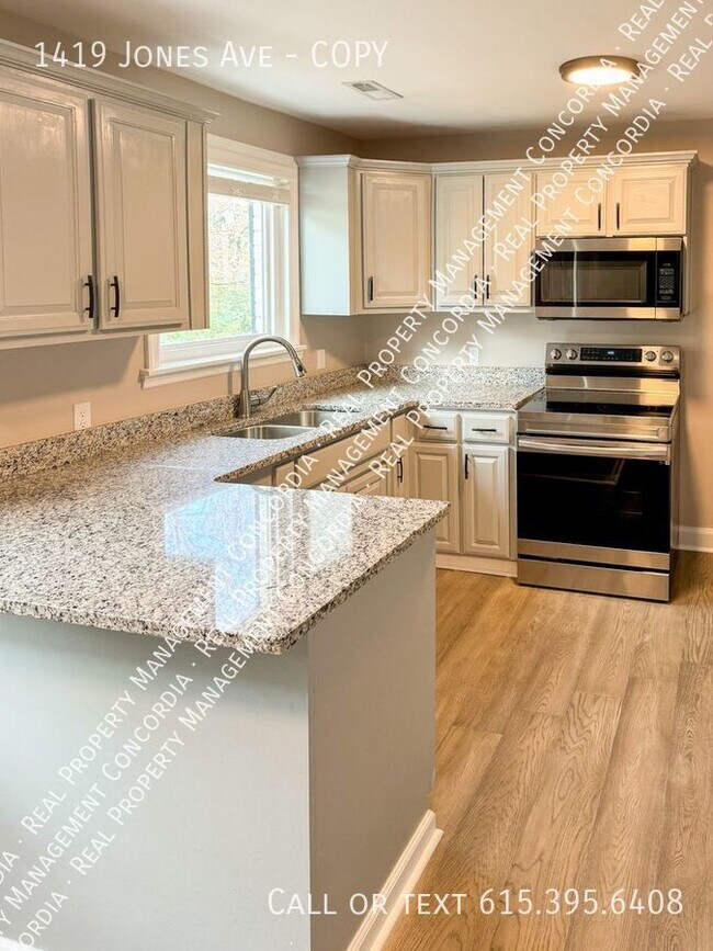 Building Photo - Gorgeous East Nashville remodeled Ranch fo...