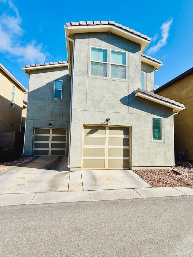 Foto del edificio - Stunning 4BR House in Chandler
