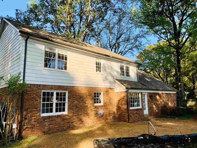 Building Photo - 8105 Savannah Way