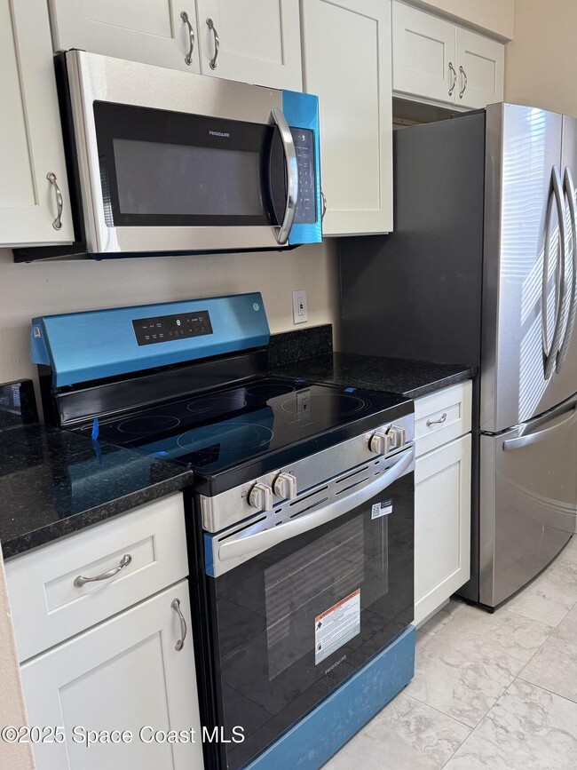 Foto del edificio - 2398 Fox Hollow Dr