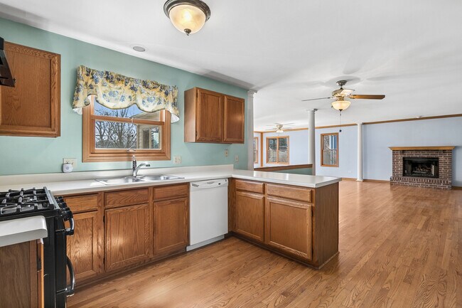 Foto del edificio - 5573 Barnwood Dr