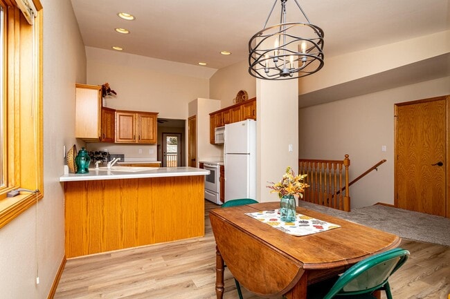 Building Photo - 3309 Polaris Dr