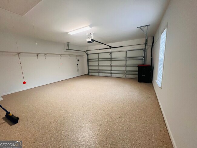 Building Photo - 164 Begonia Ct
