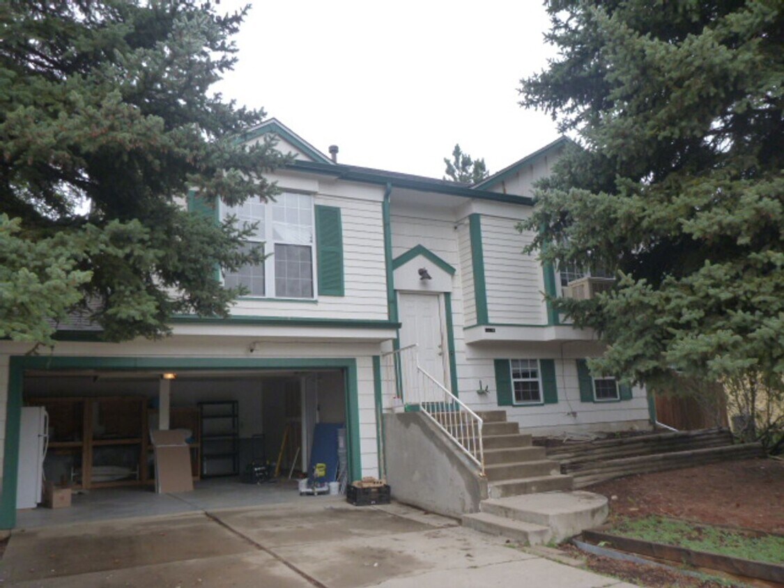 Primary Photo - Single family home in Lafayette.