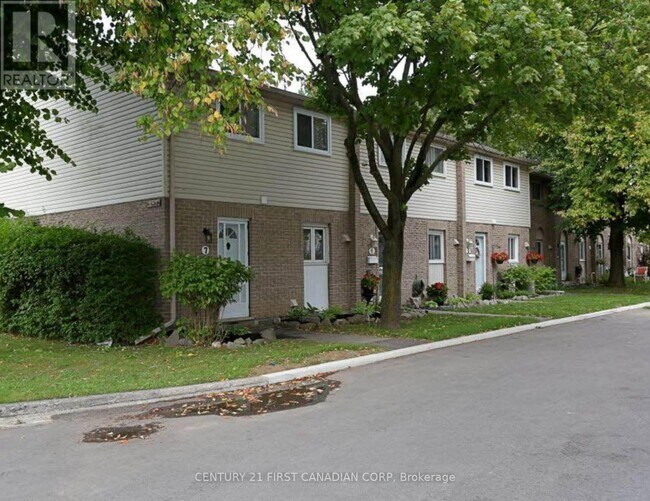 Photo du bâtiment - 166 Southdale Rd W