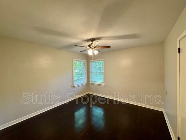 Foto del edificio - 1706 E 28th St