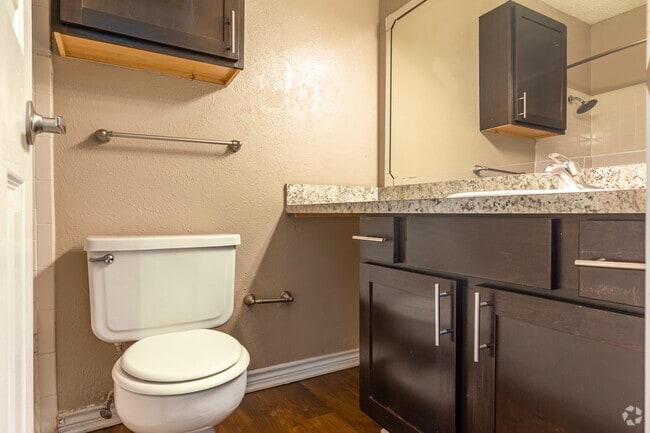 Bathroom - Summer Green Apartments