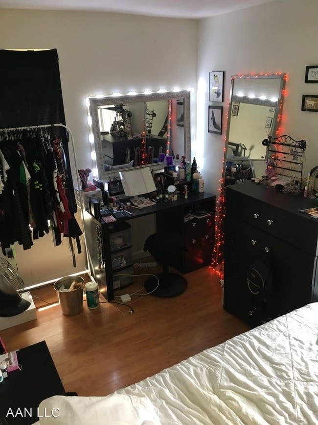 Foto del edificio - 1 br, 1 bath Apartment - 1121 Mount Vernon st