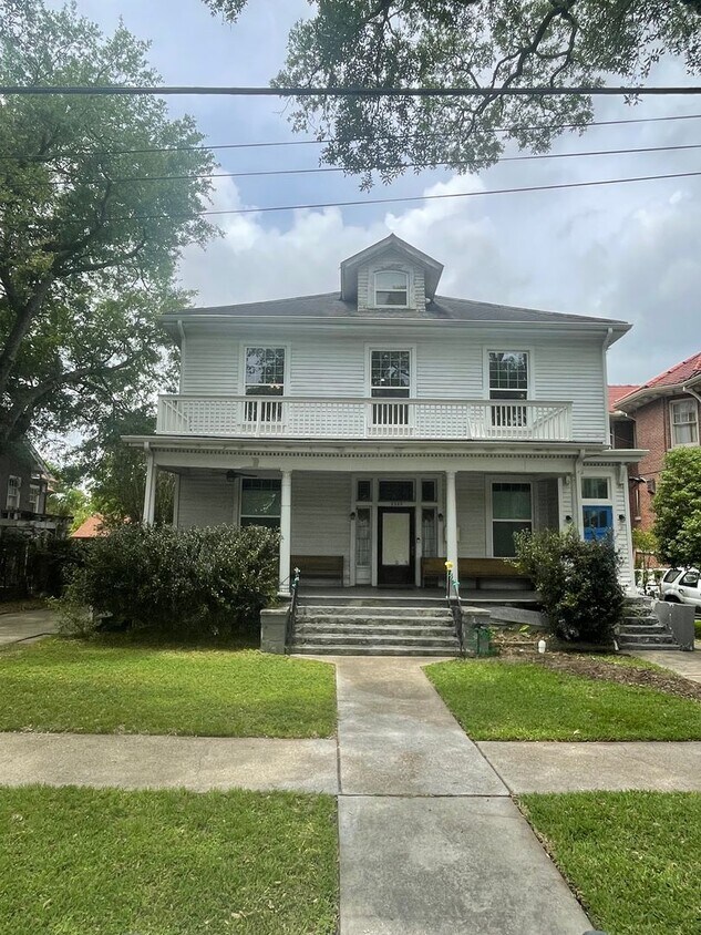 Foto principal - 2230-2230 Napoleon Ave