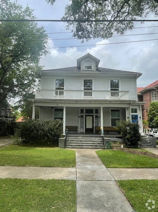 Building Photo - 2230-2230 Napoleon Ave