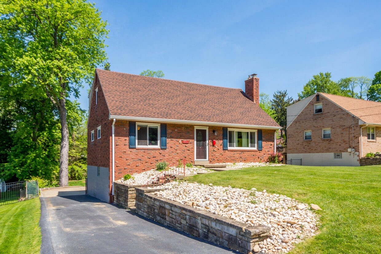Photo - 2652 Santa Barbara Dr (Bethel Park, PA)