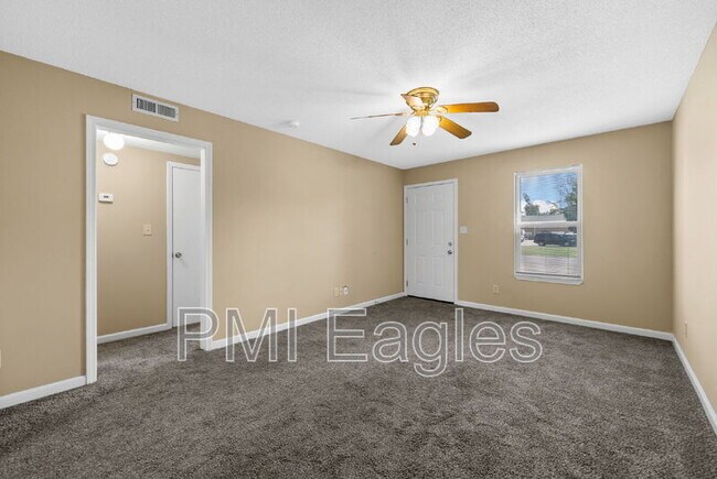 Building Photo - 3284 Tower Dr