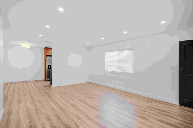 Foto del edificio - Brand-New Designer 2 Bed / 2 Bath – Spacious Upstairs Unit w/ Parking | Prime Alhambra