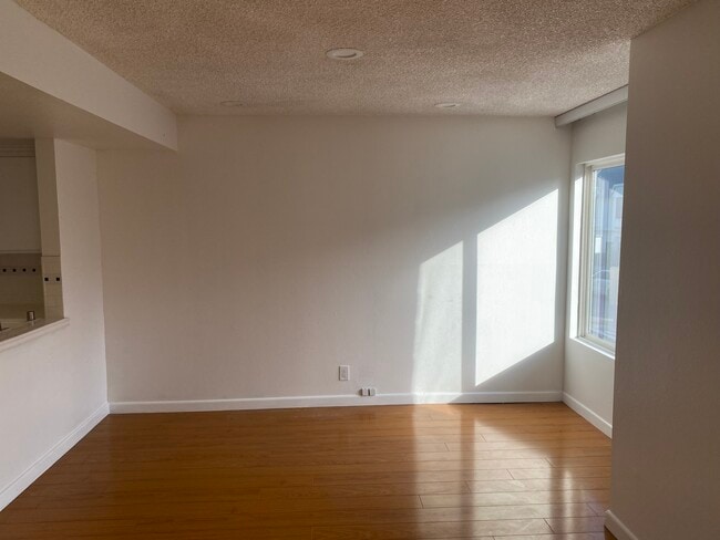 Dining Room - 4200 Via Dolce