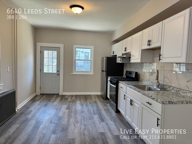 Photo - 6640 Leeds St House