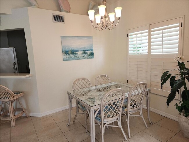 Foto del edificio - 6566 Fairway Gardens Dr