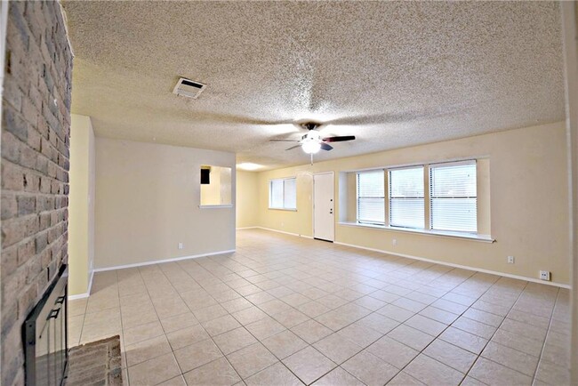 Foto del edificio - 11919 Nene Dr