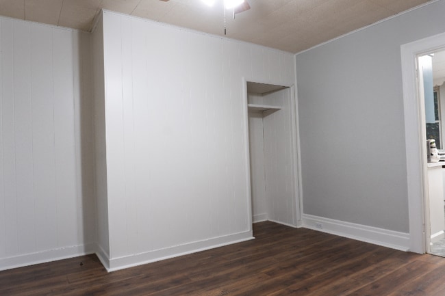 Foto del edificio - 299 N Balph Ave