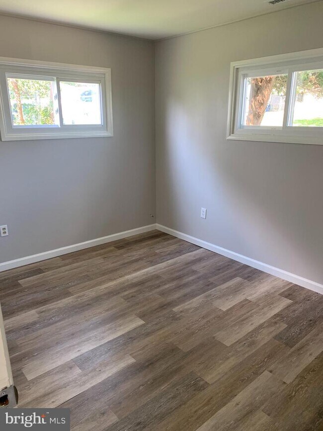 Foto del edificio - 37 Aspen Ln