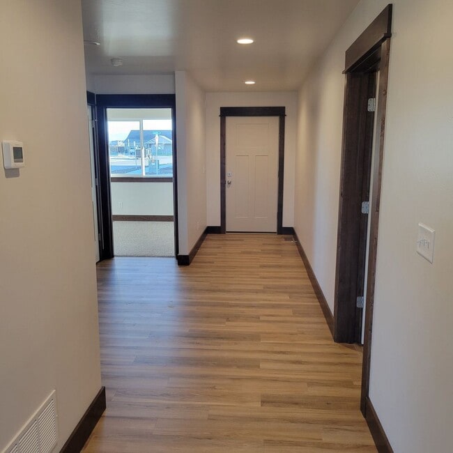 Building Photo - Brand New 3 Bed 2 Bath with double attache...