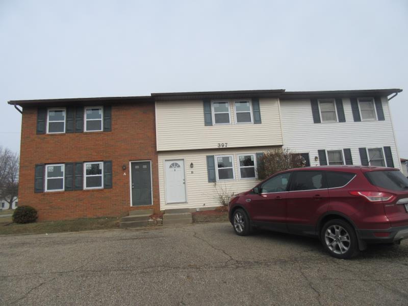 Primary Photo - 388 Rose Ln