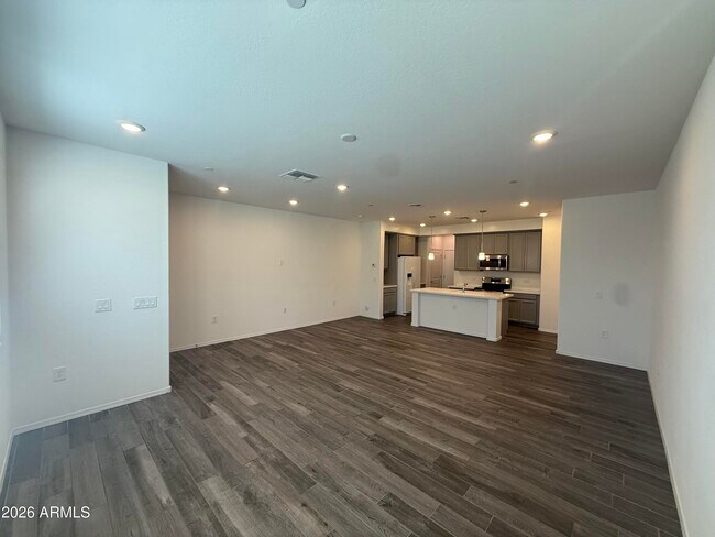 Foto del edificio - 1959 E Hampton Ln