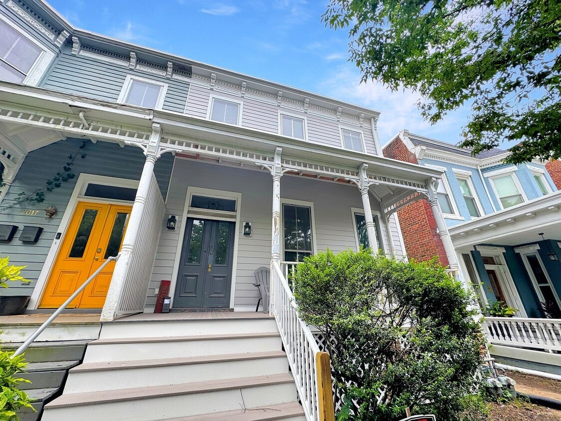 Primary Photo - 2019 Floyd Ave