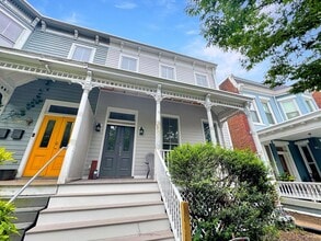 Building Photo - 2019 Floyd Ave