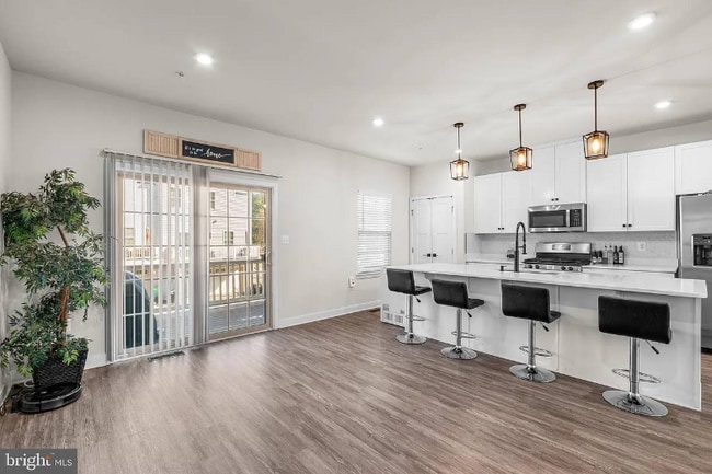 Building Photo - 9020 Armstrong Ln