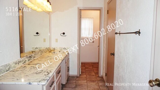 Building Photo - 5116 Yale-