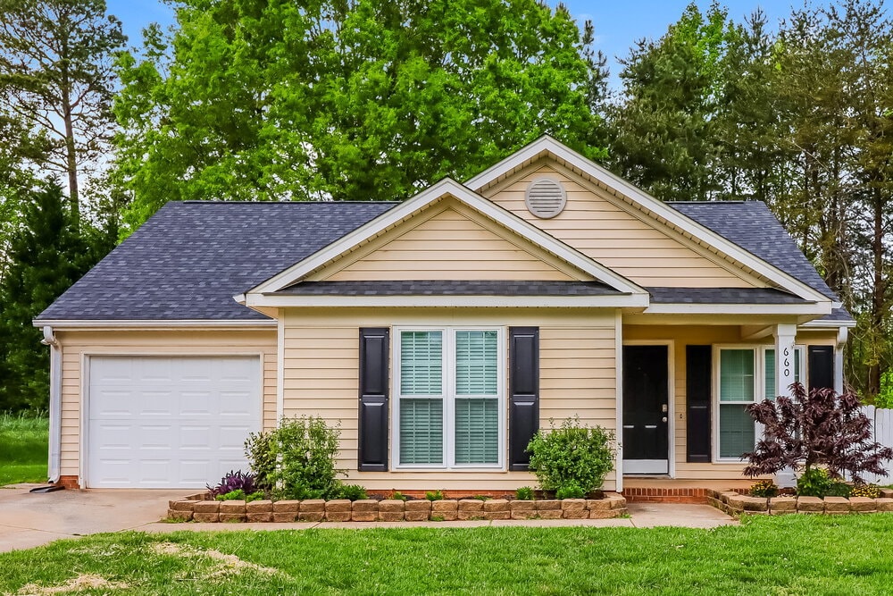 Primary Photo - 660 Rebecca Jane Dr