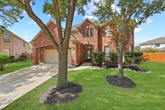 Building Photo - 26422 Creston Woods Dr