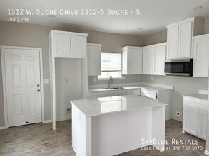 Building Photo - 1312 W Sucre Dr