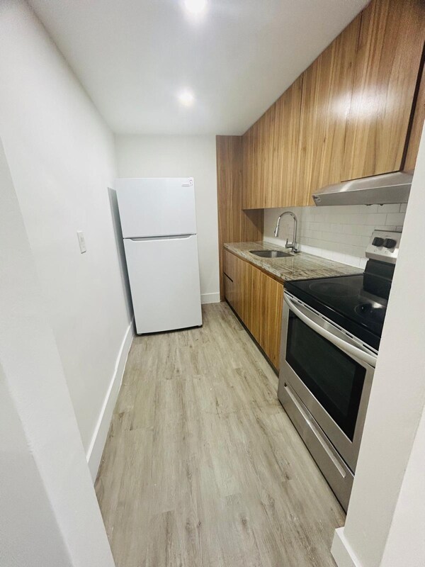 Foto del edificio - 2174 NE 170th St