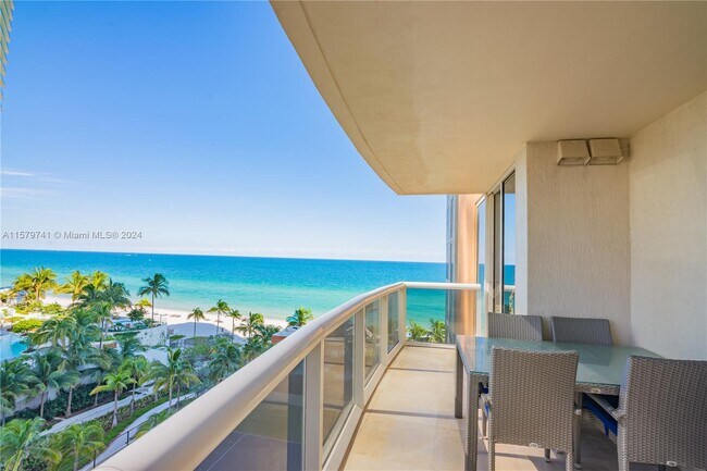 Foto del edificio - 18911 Collins Ave