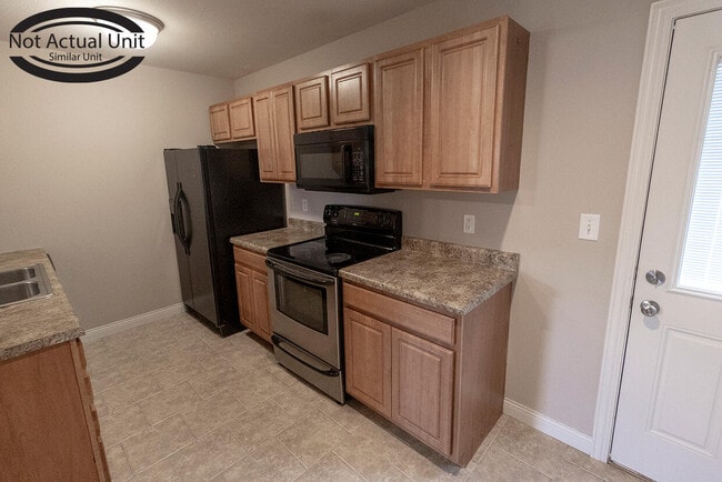 Building Photo - 7392 Arratt Ct